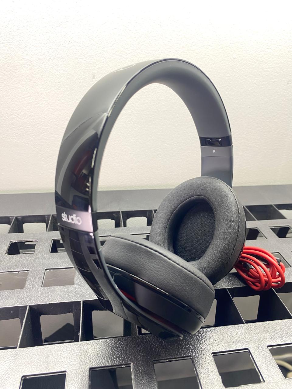 Audífonos Beats Studio 2.0 Bluetooth con Estuche