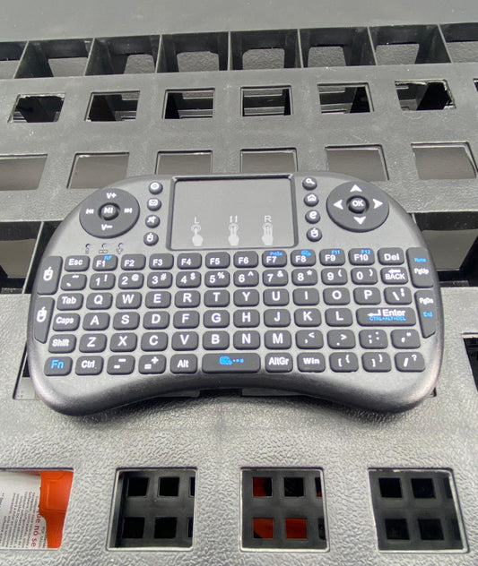 Mini Teclado Inalámbrico con Función de Mouse Touchpad